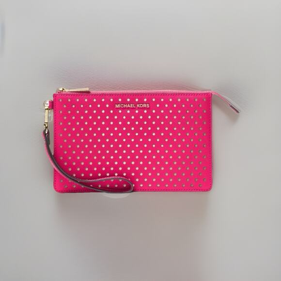 NWT Michael Kors Perforated Medium Gusset Leather Wristlet Ultra Pink w/GoldTone - Picture 1 of 5